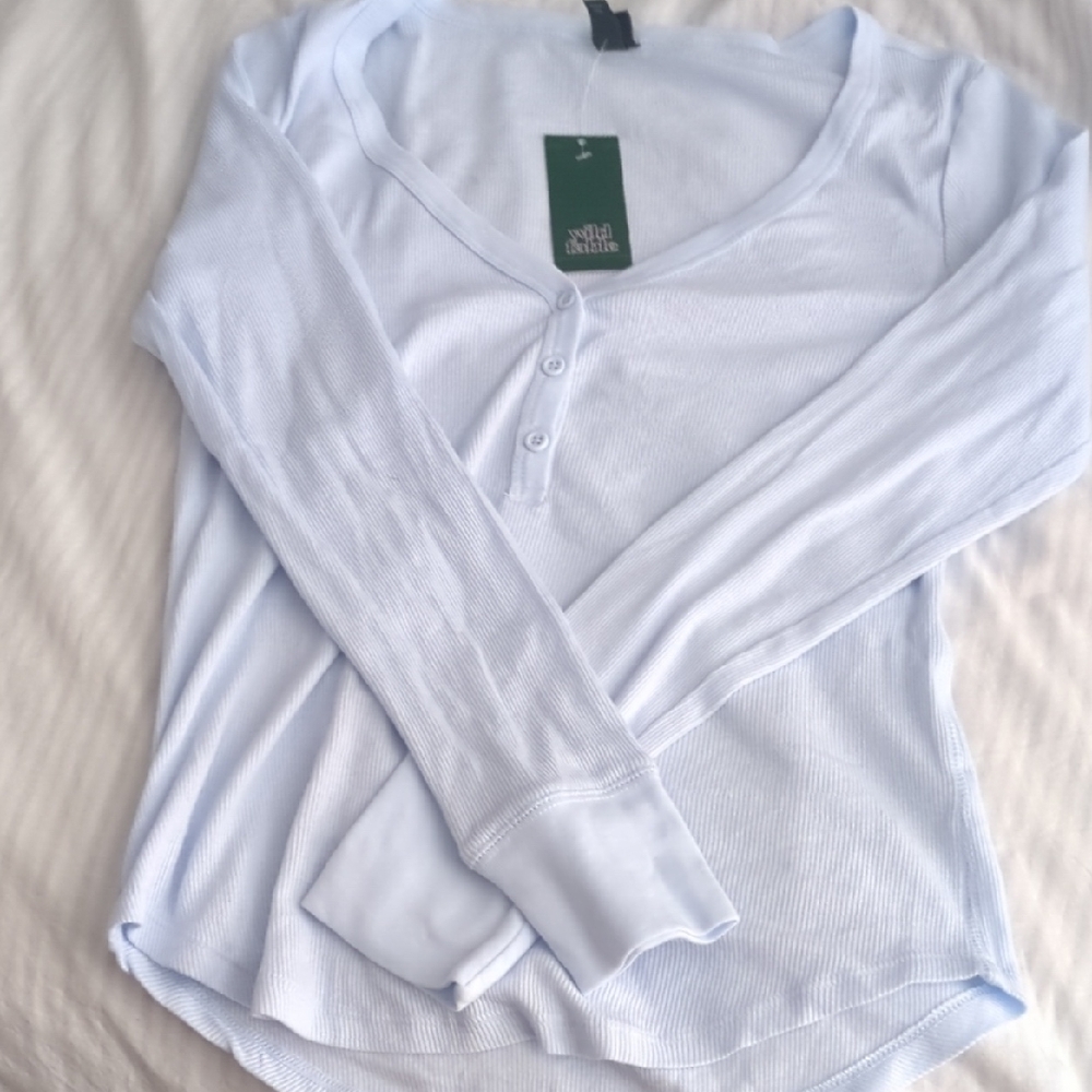 Wild Fable Light Blue Long Sleeve Tee